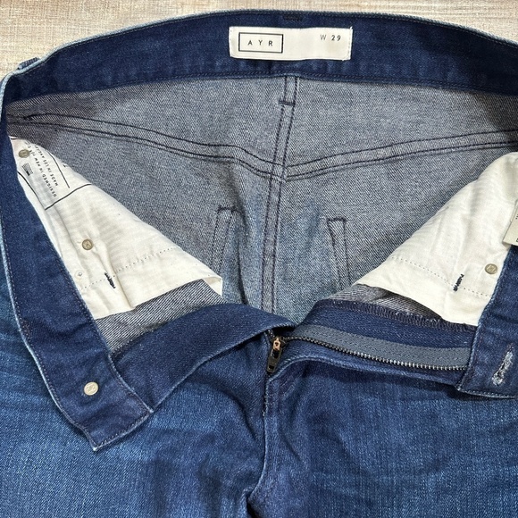 AYR Women's Size 29x28" The Aloe Orchids/Dark Wash Straight Leg Frayed Hem Jeans - Picture 10 of 14